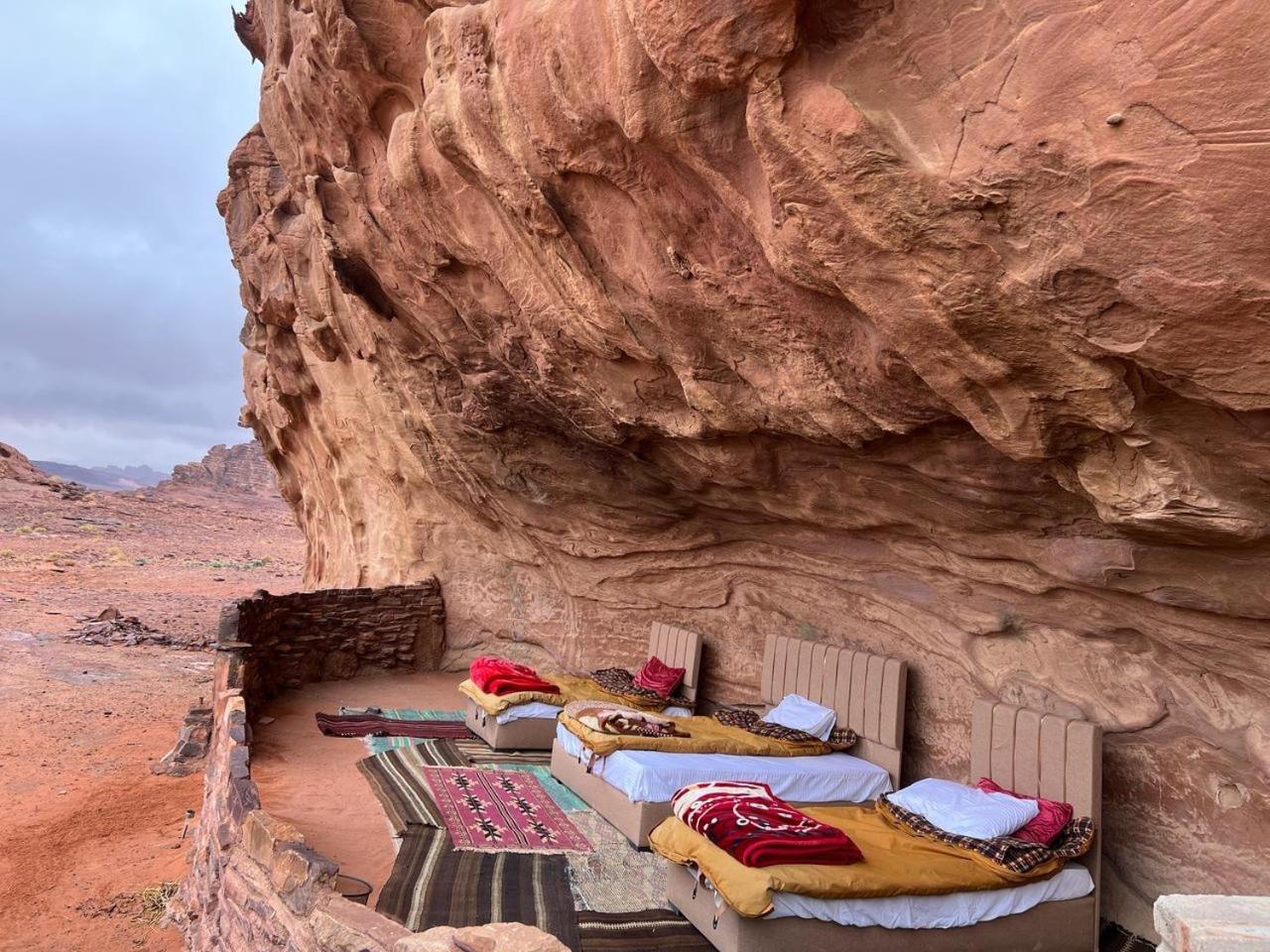 Wadi Rum Cave Camping Экстерьер фото