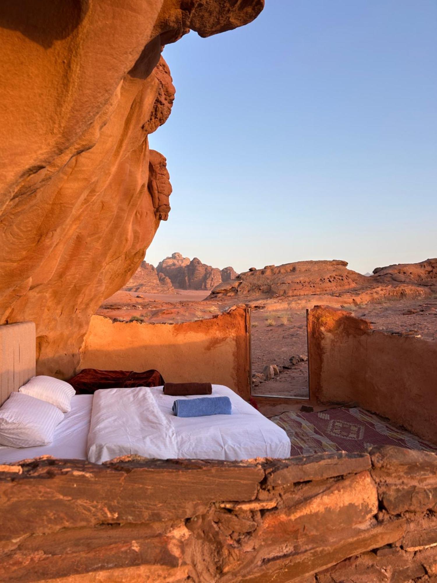 Wadi Rum Cave Camping Экстерьер фото